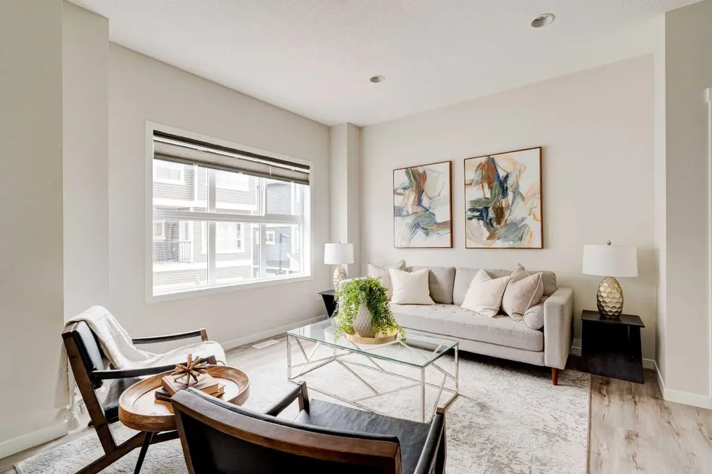 355 Nolancrest Heights NW Calgary AB T3R 0Z9