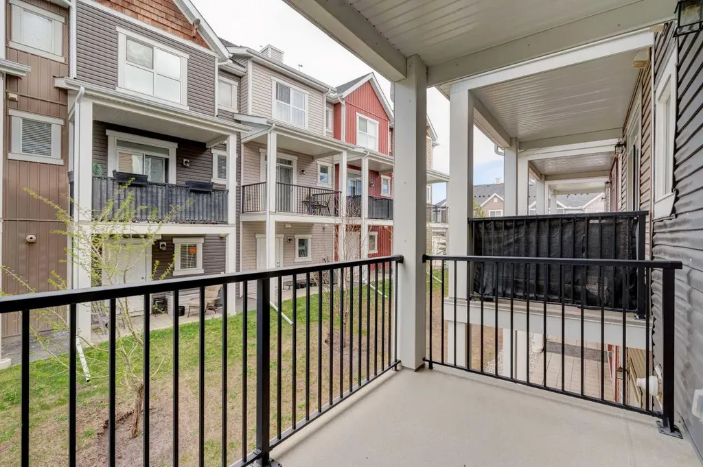 355 Nolancrest Heights NW Calgary AB T3R 0Z9