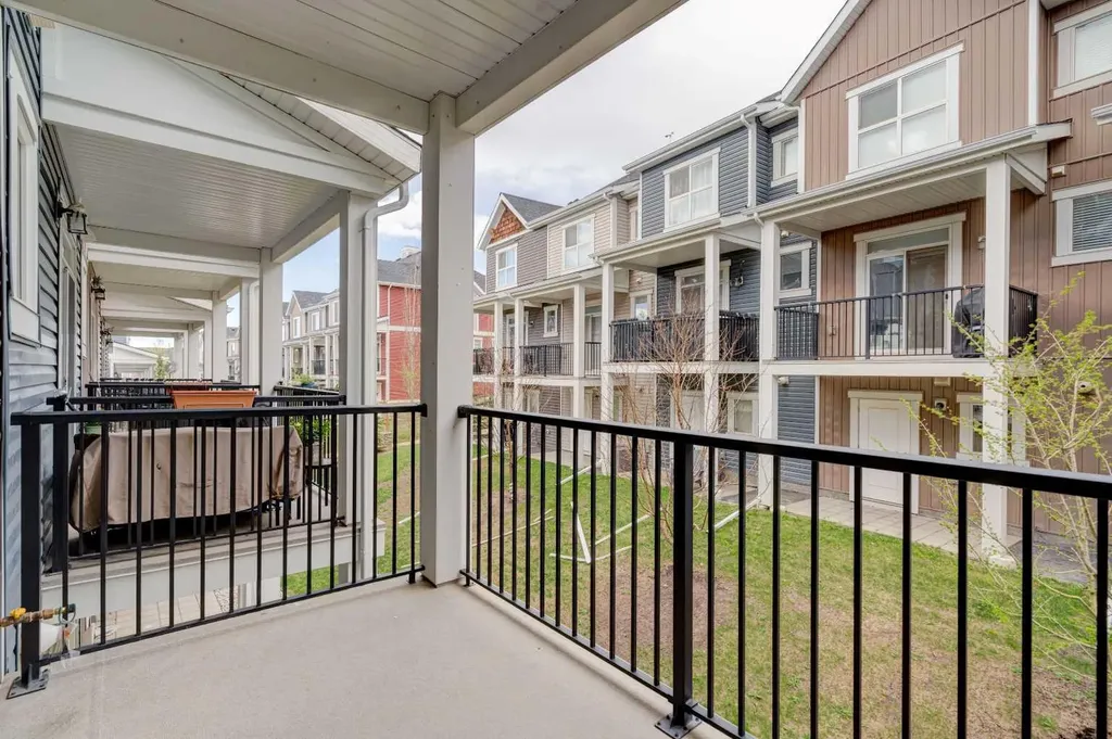355 Nolancrest Heights NW Calgary AB T3R 0Z9