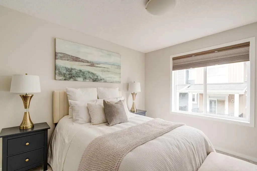 355 Nolancrest Heights NW Calgary AB T3R 0Z9