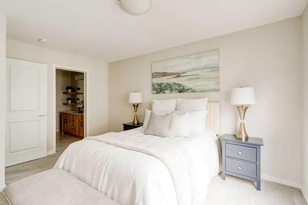 355 Nolancrest Heights NW Calgary AB T3R 0Z9