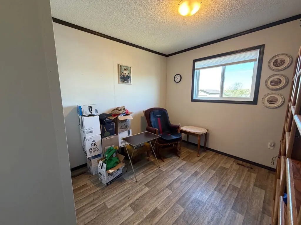 84 Greenwood Villa Drumheller AB T0J 0Y2