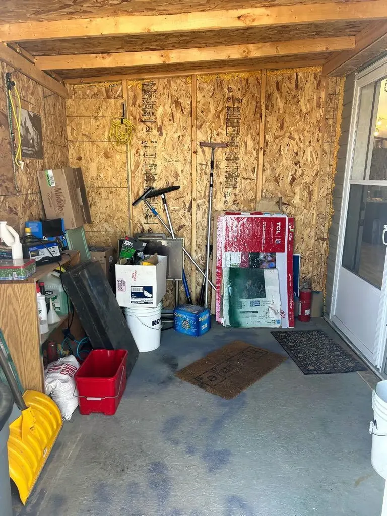 84 Greenwood Villa Drumheller AB T0J 0Y2