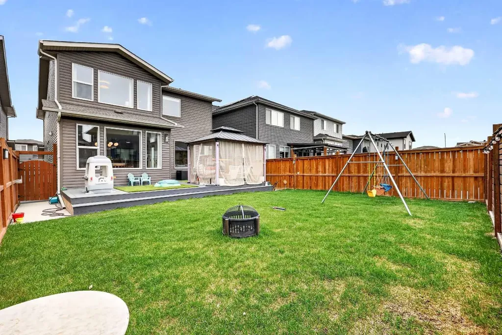95 Howse Road NE Calgary AB T3P 0W9