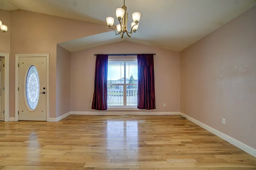 6 Tamarack Road Claresholm AB T0L 0T0