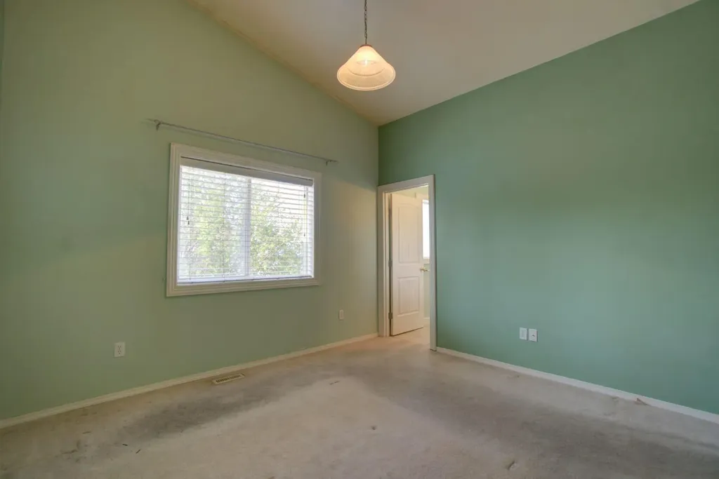 6 Tamarack Road Claresholm AB T0L 0T0