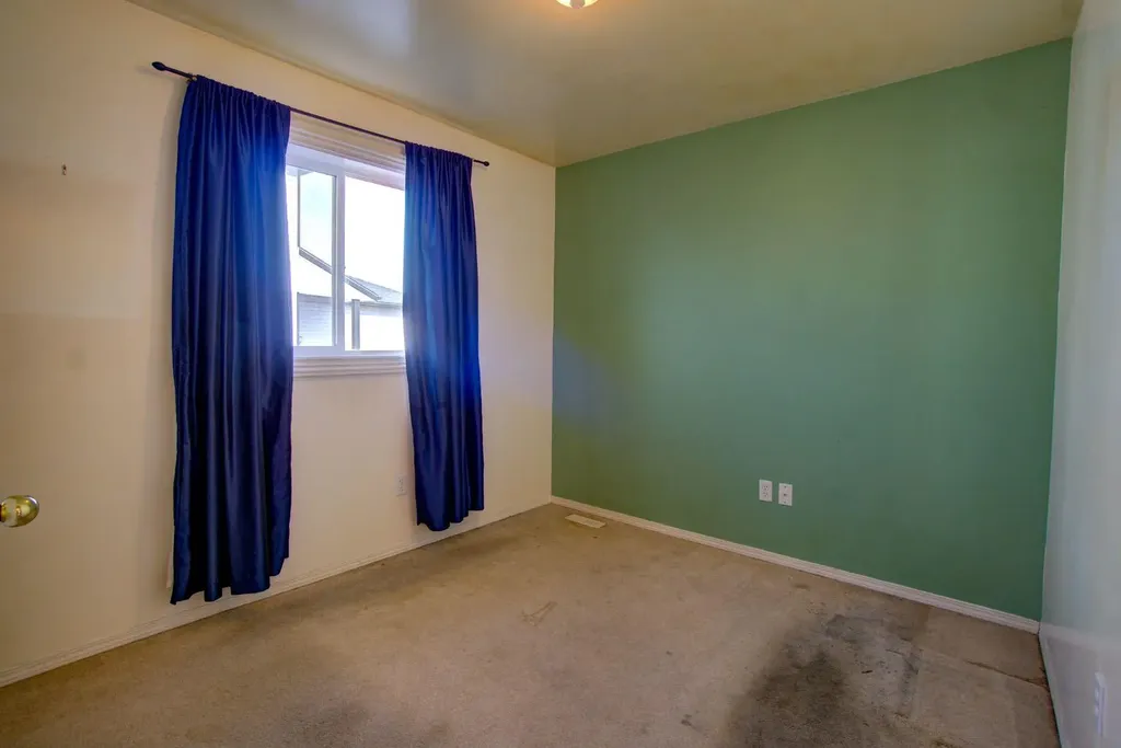 6 Tamarack Road Claresholm AB T0L 0T0