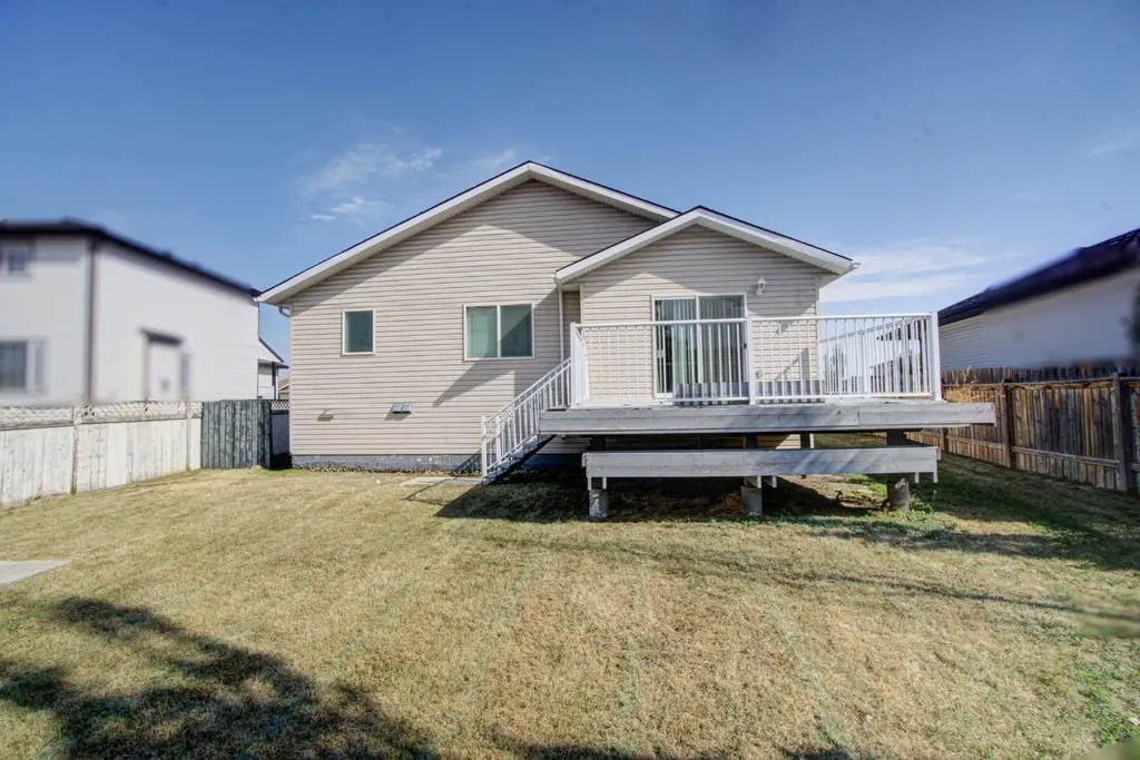 6 Tamarack Road Claresholm AB T0L 0T0