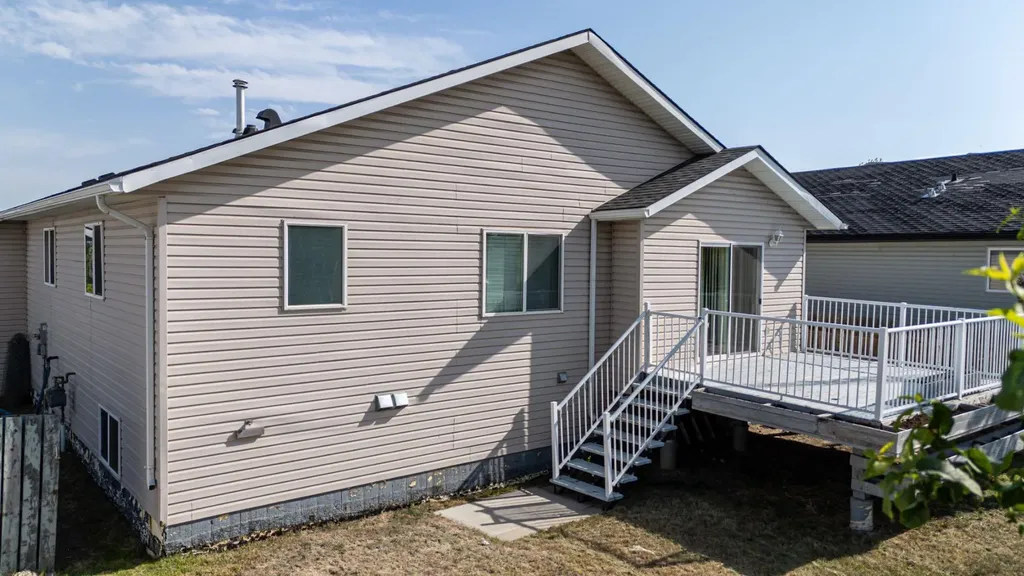 6 Tamarack Road Claresholm AB T0L 0T0