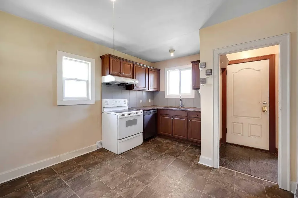 1507 1 Street NE Calgary AB T2E3B7