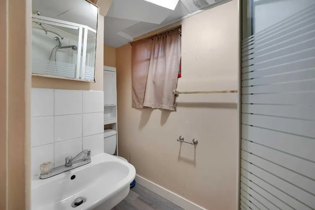 1507 1 Street NE Calgary AB T2E3B7
