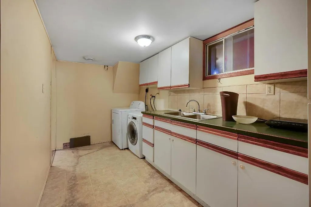 1507 1 Street NE Calgary AB T2E3B7