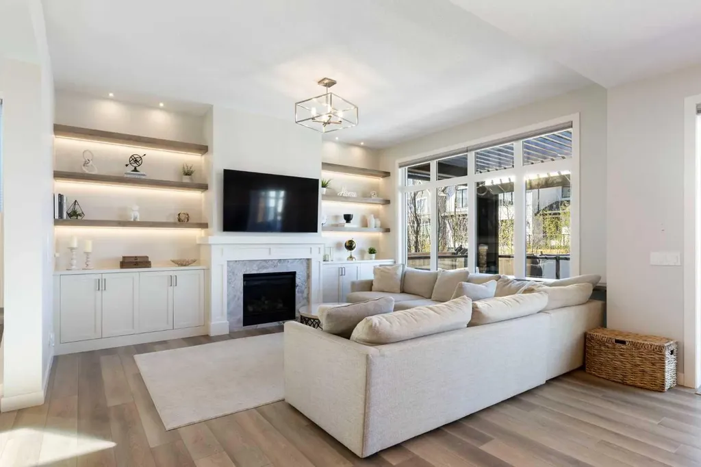 143 Marina Landing SE Calgary AB T3M 3J5