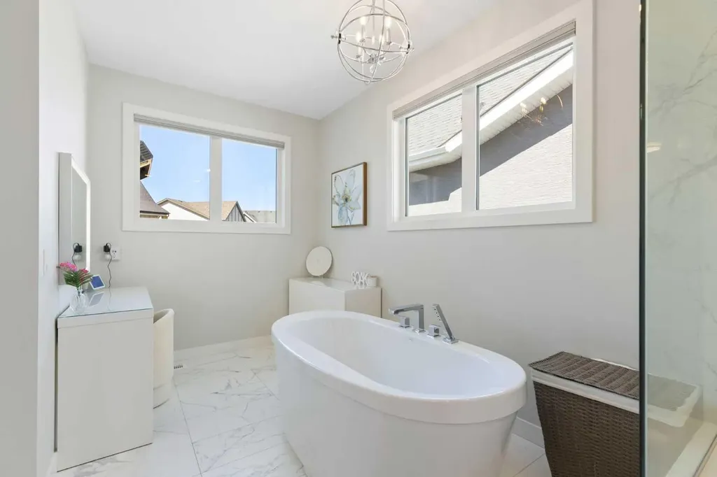 143 Marina Landing SE Calgary AB T3M 3J5