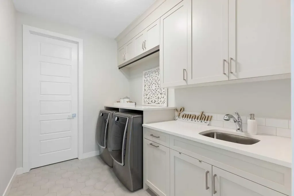 143 Marina Landing SE Calgary AB T3M 3J5