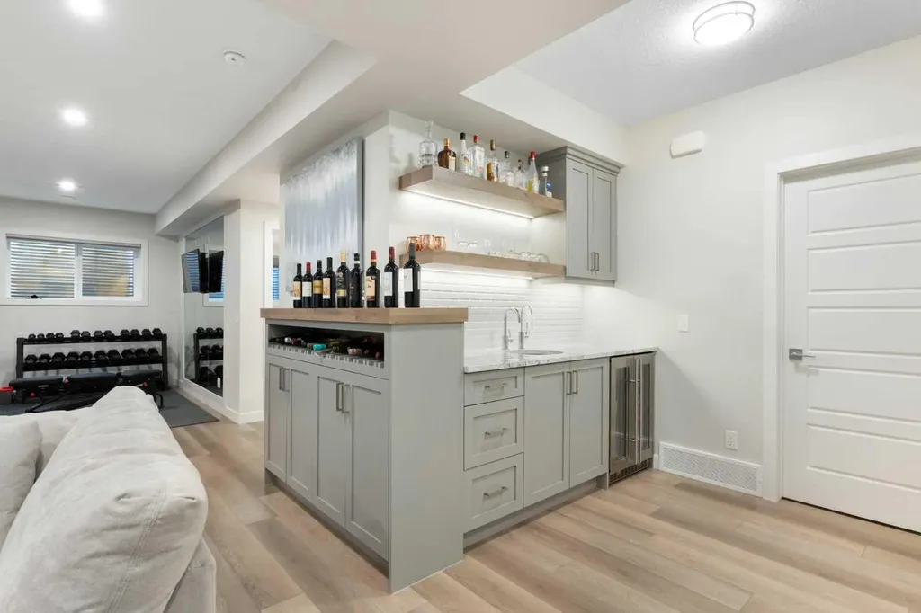 143 Marina Landing SE Calgary AB T3M 3J5