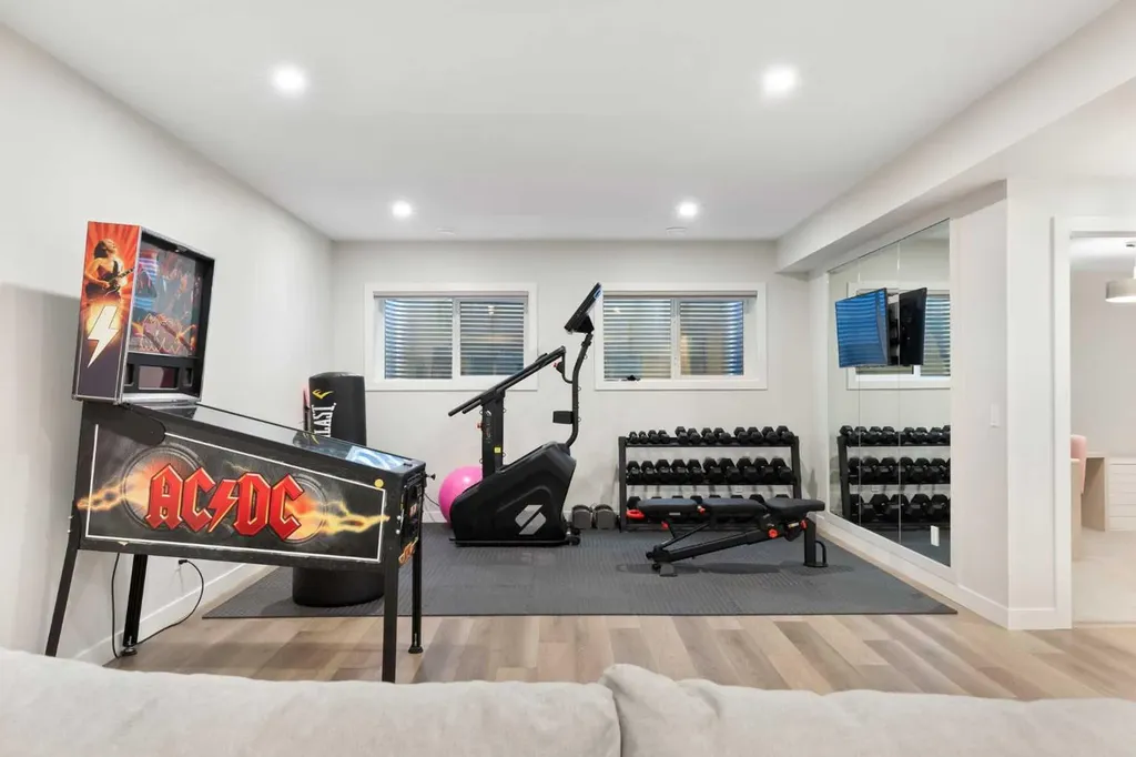143 Marina Landing SE Calgary AB T3M 3J5