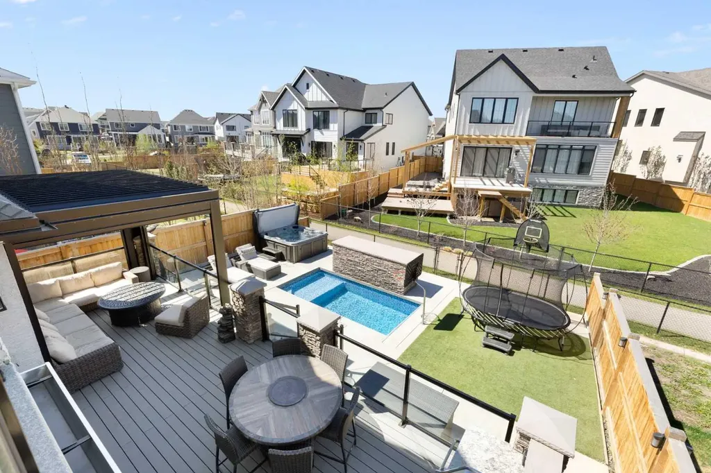 143 Marina Landing SE Calgary AB T3M 3J5