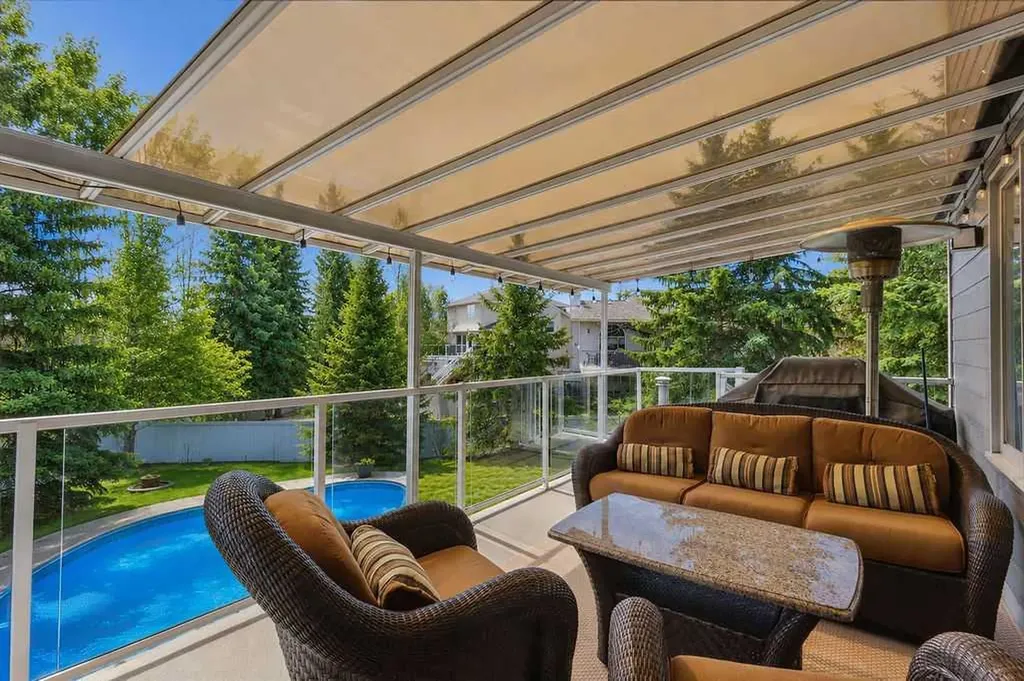 42 Evergreen Terrace SW Calgary AB T2Y 2V9