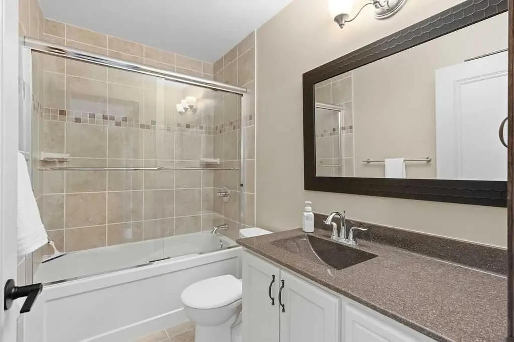 42 Evergreen Terrace SW Calgary AB T2Y 2V9