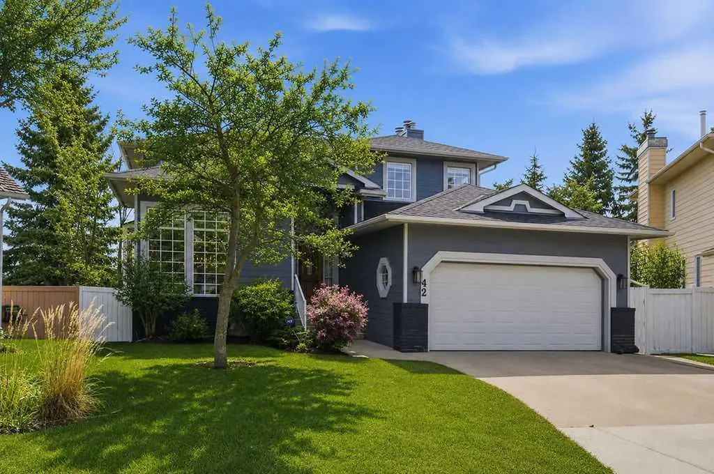 42 Evergreen Terrace SW Calgary AB T2Y 2V9