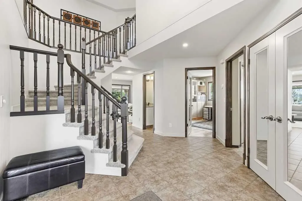 42 Evergreen Terrace SW Calgary AB T2Y 2V9