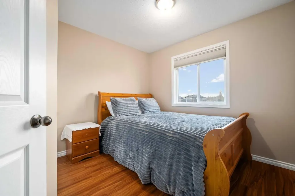 307 16 Street E Brooks AB T1R1K4