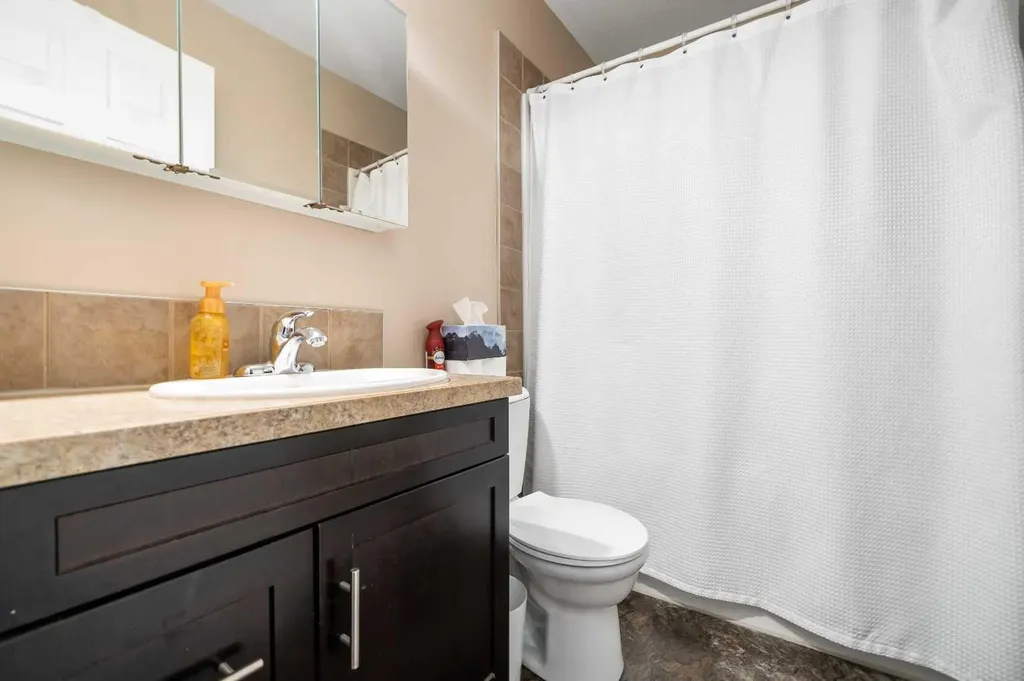 307 16 Street E Brooks AB T1R1K4