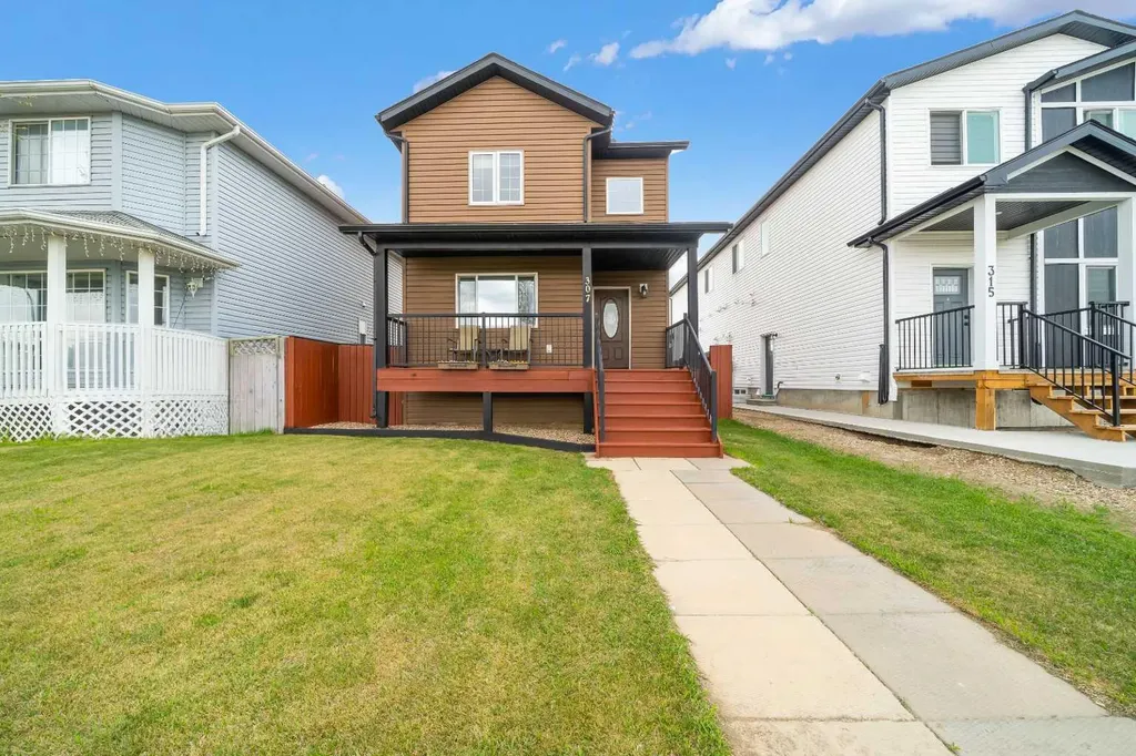 307 16 Street E Brooks AB T1R1K4