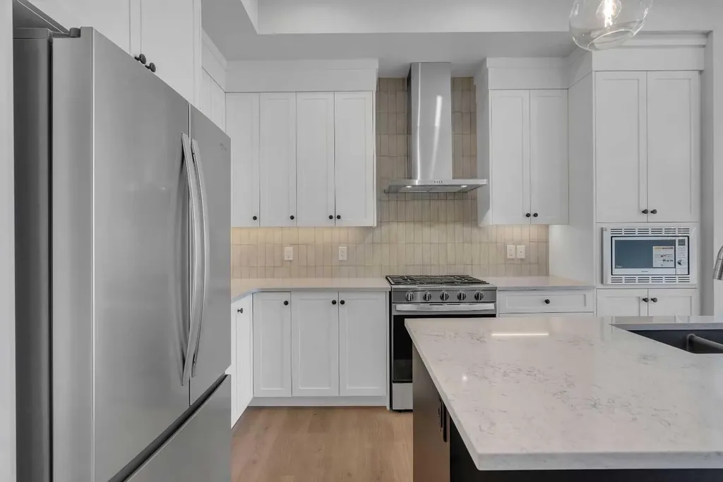 107 Bartlett Row SE Calgary AB T3M 2N8