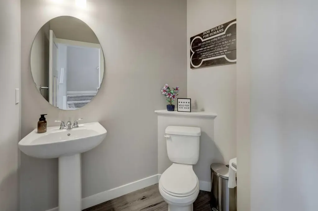 760 Livingston Hill NE Calgary AB T3P 1K4