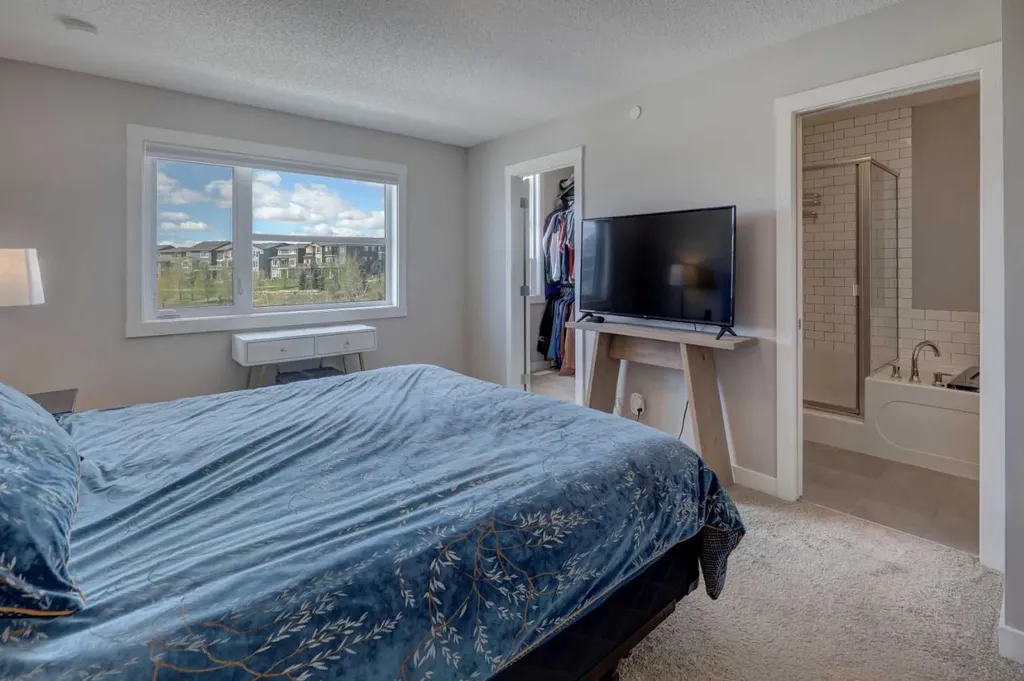 760 Livingston Hill NE Calgary AB T3P 1K4