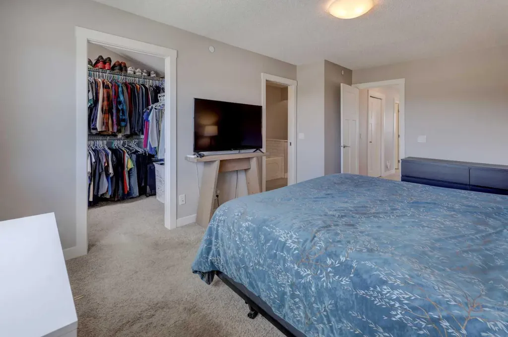 760 Livingston Hill NE Calgary AB T3P 1K4