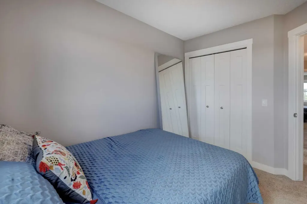 760 Livingston Hill NE Calgary AB T3P 1K4