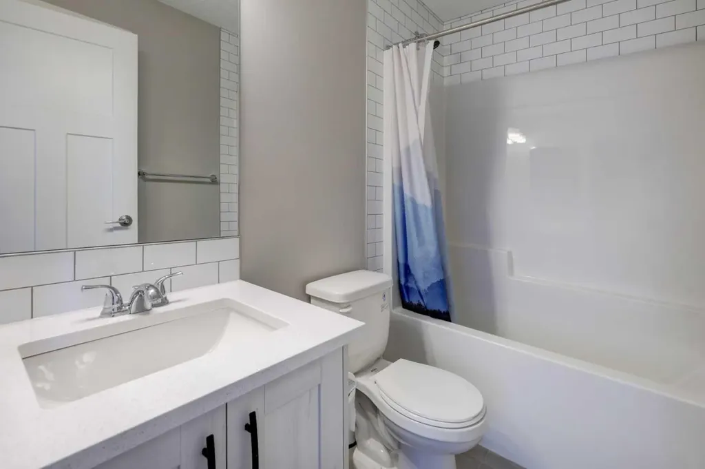 760 Livingston Hill NE Calgary AB T3P 1K4