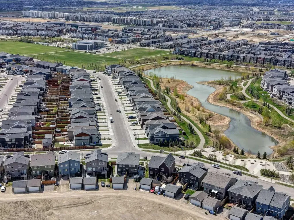 760 Livingston Hill NE Calgary AB T3P 1K4