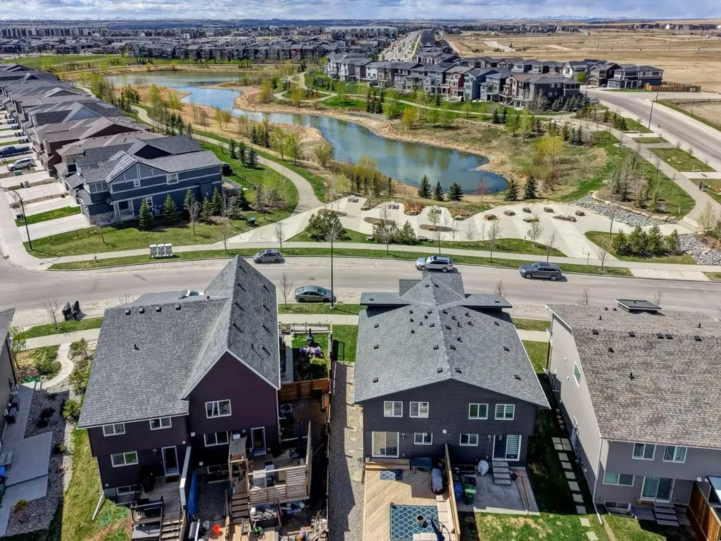 760 Livingston Hill NE Calgary AB T3P 1K4