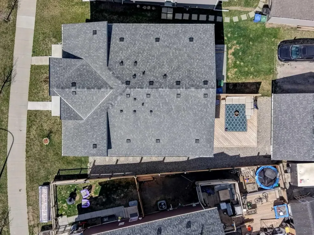 760 Livingston Hill NE Calgary AB T3P 1K4