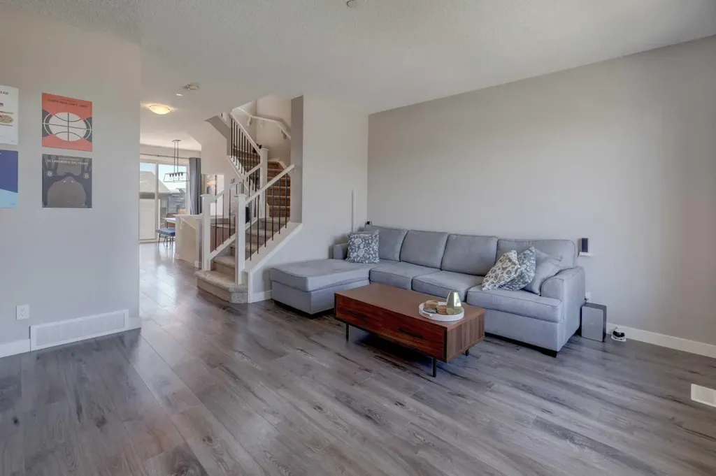 760 Livingston Hill NE Calgary AB T3P 1K4