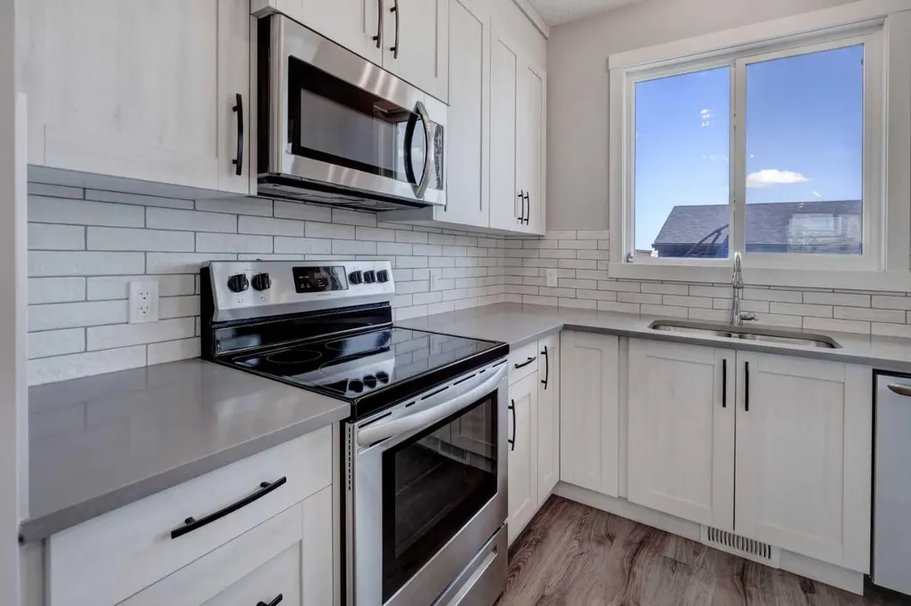 760 Livingston Hill NE Calgary AB T3P 1K4
