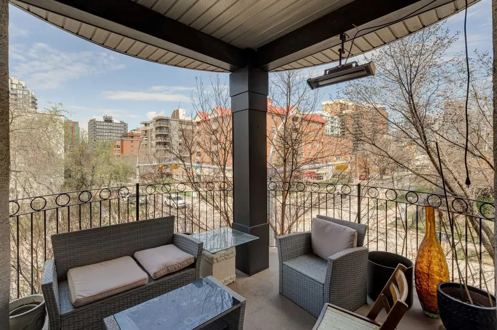 527 15 Avenue SW Calgary AB T2R 1R5