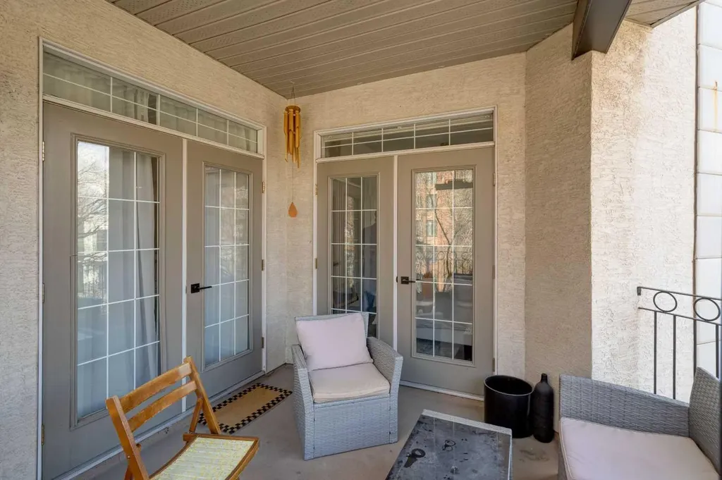 527 15 Avenue SW Calgary AB T2R 1R5