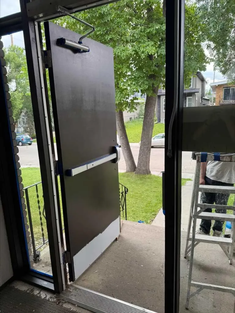 120 29 Avenue NW Calgary AB T2M2L8