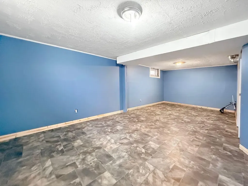 4709 49 Street Stettler AB T0C 2L2
