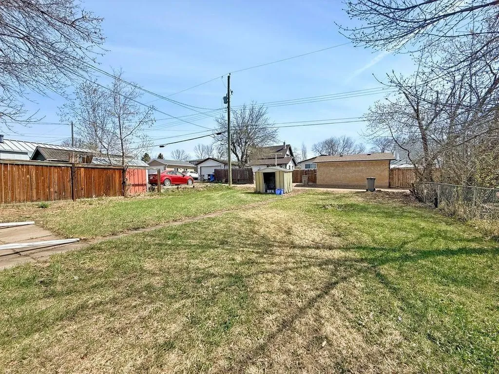 4709 49 Street Stettler AB T0C 2L2