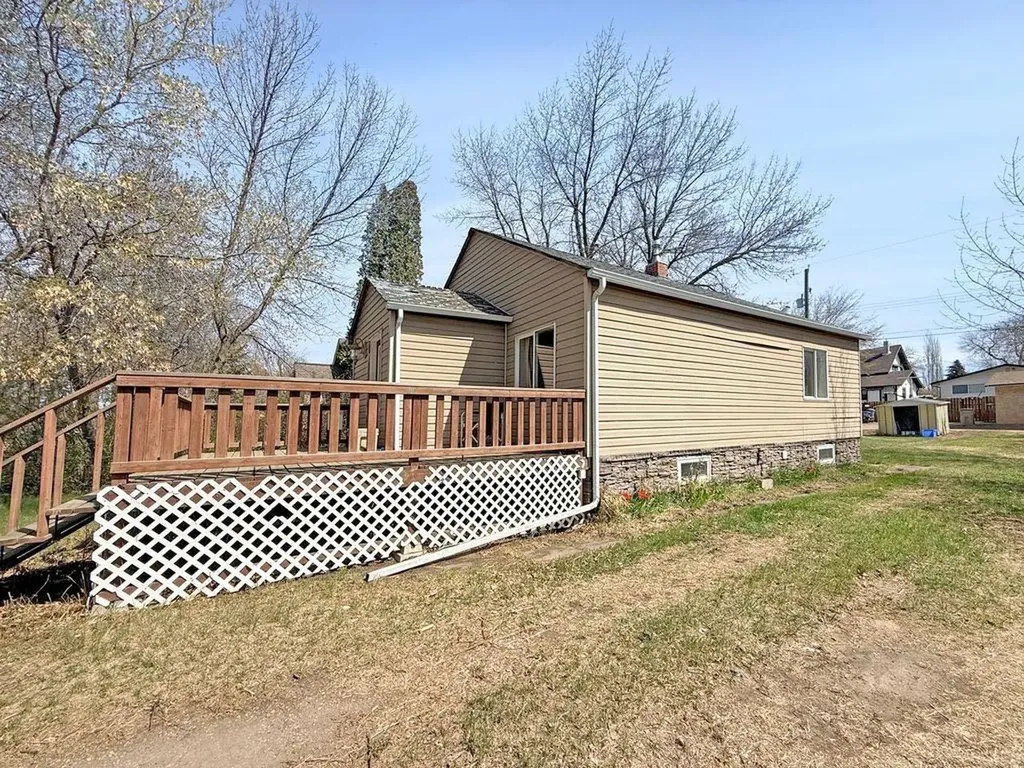 4709 49 Street Stettler AB T0C 2L2