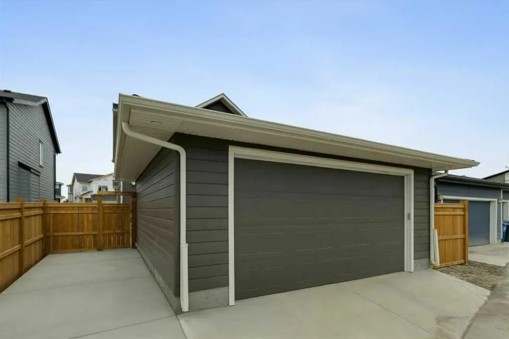 576 Grayling Bend Rural Rocky View County AB T3Z 0H6