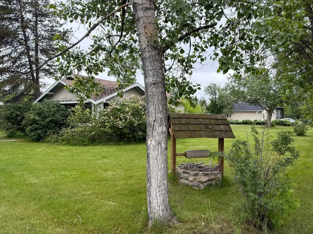 502 1 Street S Vulcan AB T0L 2B0