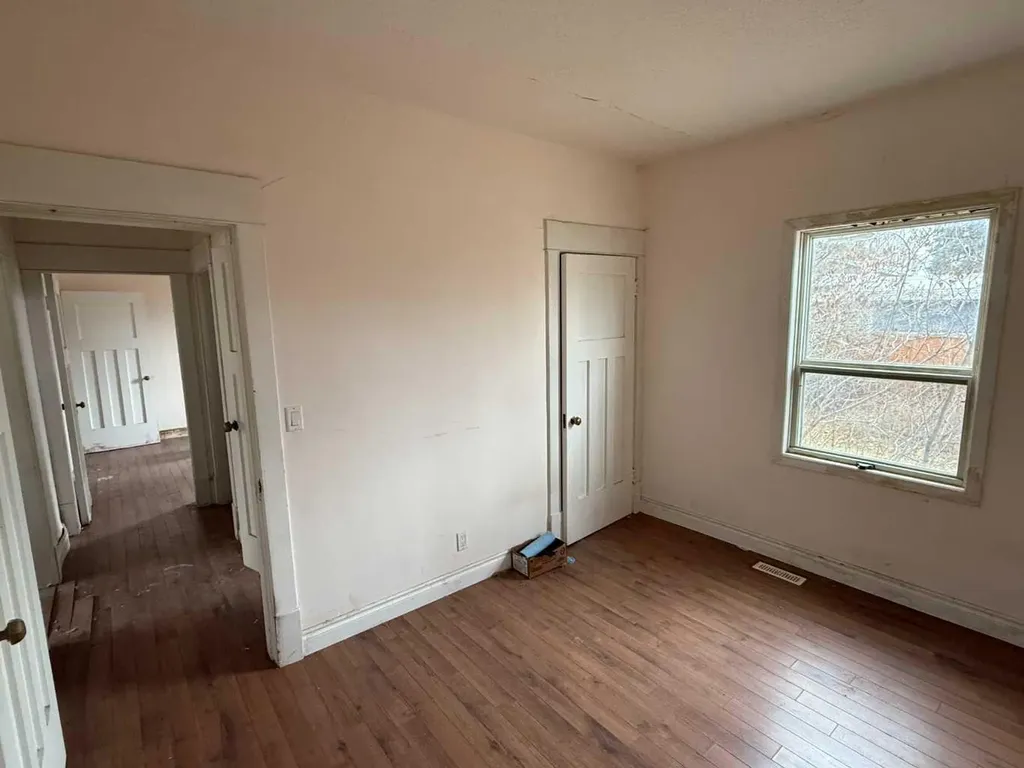 502 1 Street S Vulcan AB T0L 2B0