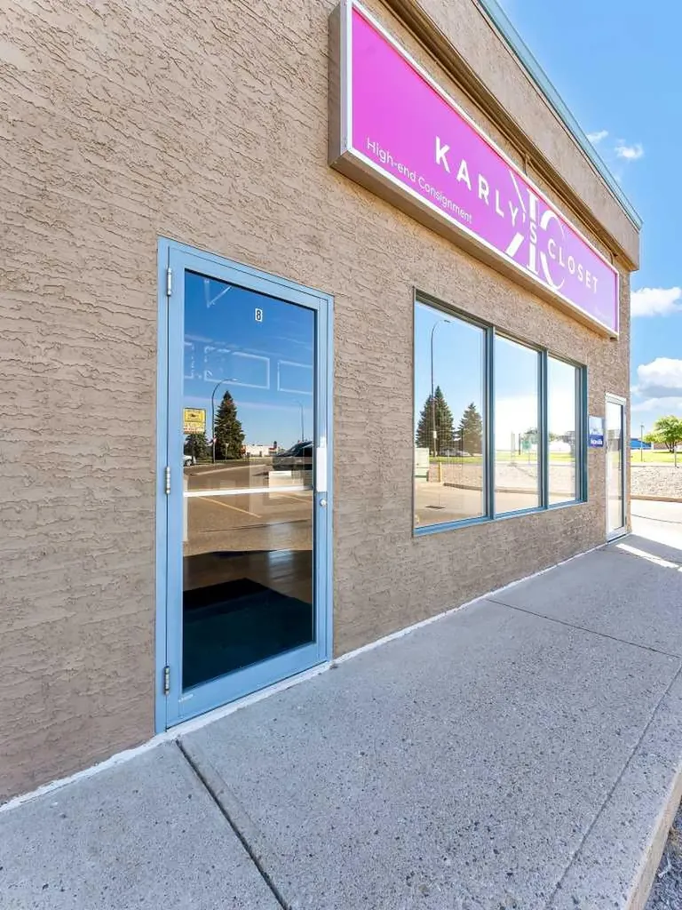 3295 Dunmore Road SE Medicine Hat AB T1B 3R2